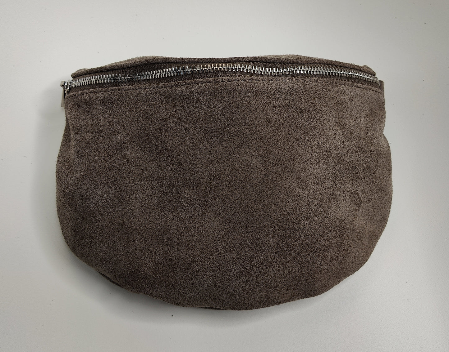 Crossbody Heuptasje in suède large taupe